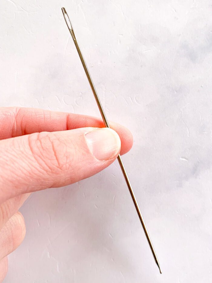 large ball point needle for weaving and mending knitwear