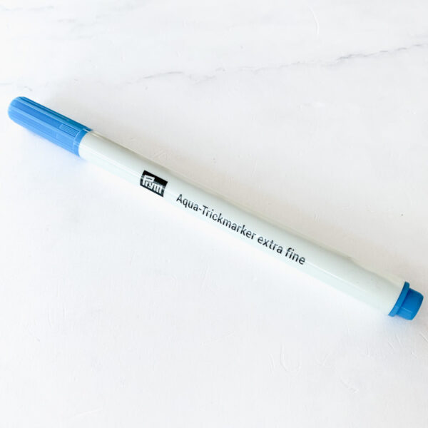 Extra fine blue Prym AquaTrickmarker Water erasable marker for light