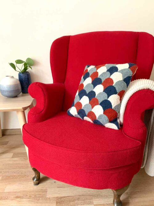 Cushion Punch needle kit includes adjustable punch needle, pre