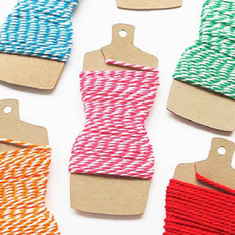 DIY Embroidery Floss Organizer using Clothespins - Ameroonie Designs  Embroidery  floss storage, Diy embroidery floss organizer, Diy embroidery