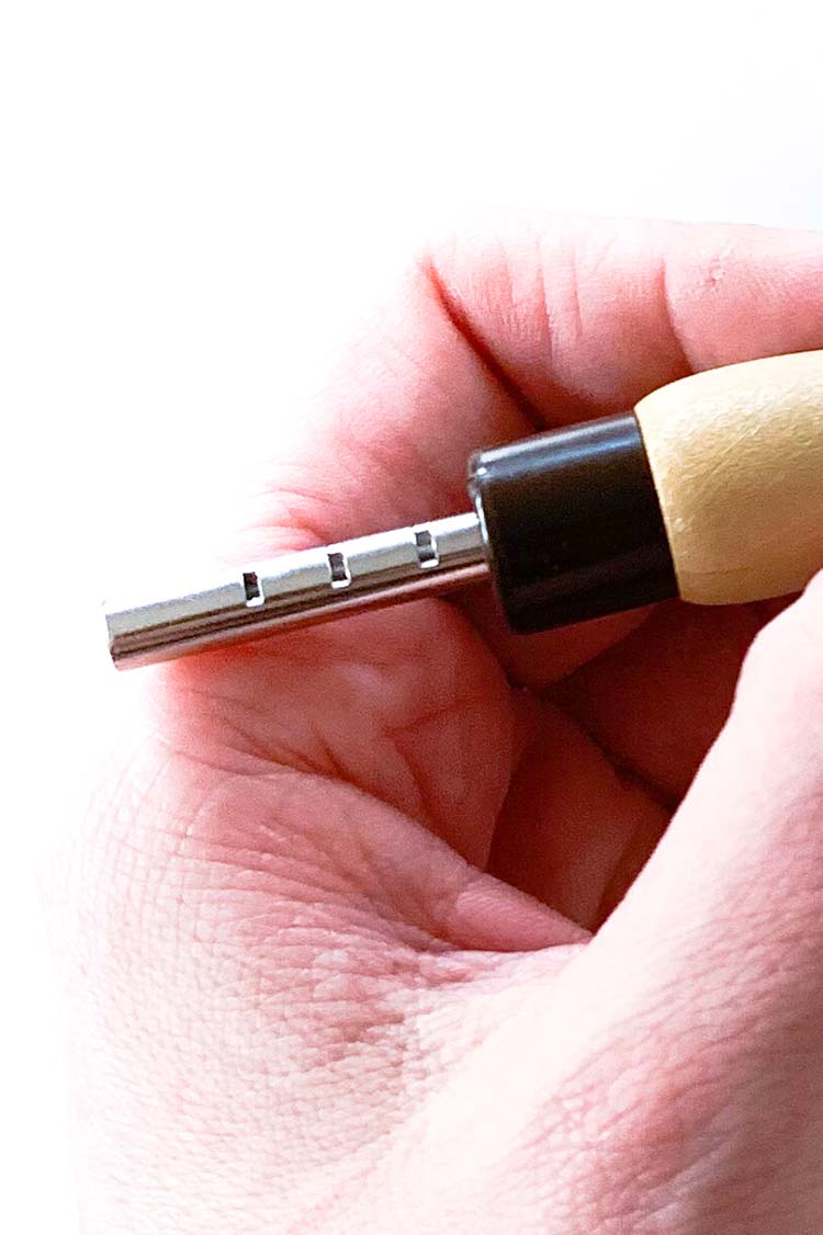 how to use the adjustable punch needle