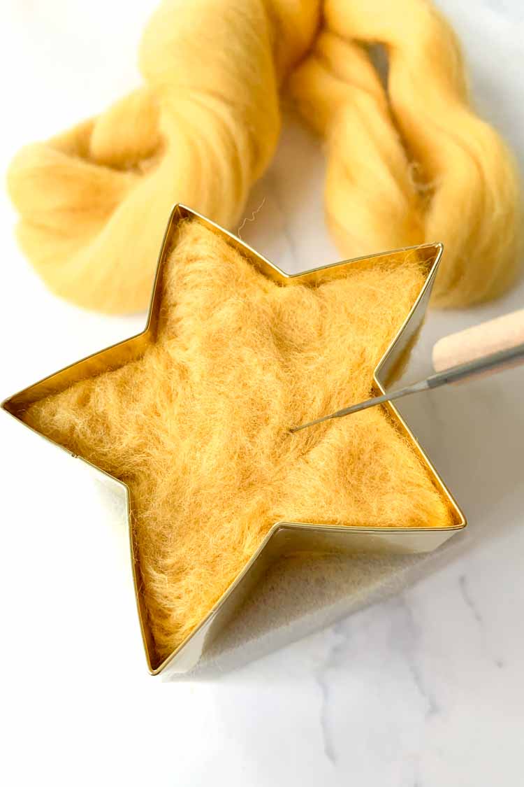 how to needle felt a star with a cookie cutter needle felting instructions