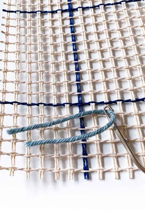 How to latch hook for beginners Studio Koekoek sustainable craft