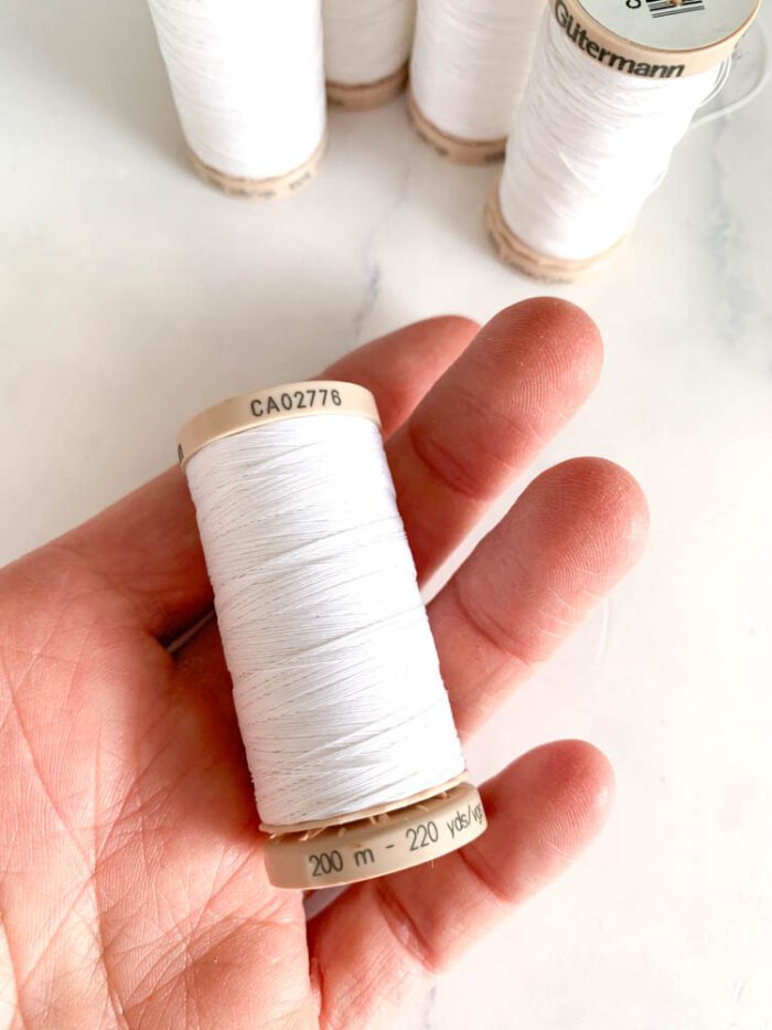 5 cones 200m white Guttermann quilting thread 100% cotton | sale 1802 - Image 2