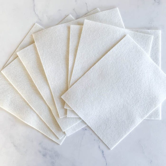 7 Sheets of 100% pure wool felt white. 16 x 20 cm each. s1877
